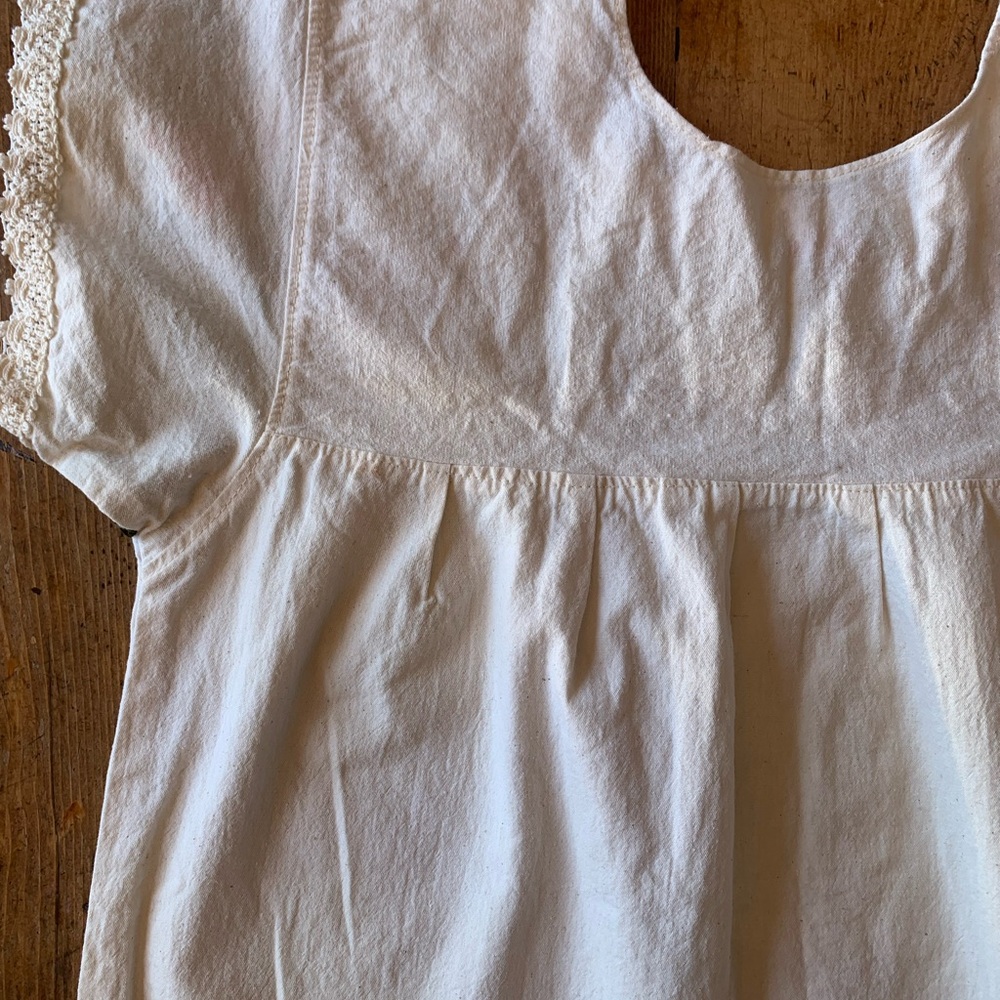White Top with Colorful Floral Embroidery - Picture 13 of 16